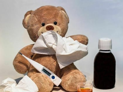 Врач рекомендовал при гриппе у ребенка сразу же сбивать жар