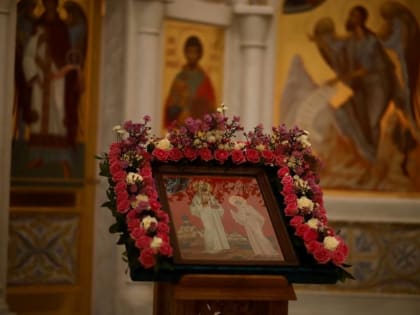 В празднование обретения мощей святой Елисаветы Феодоровны митрополит Евгений совершил литургию в монастыре Новомучеников и исповедников в Алапаевске