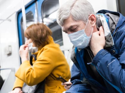 Инфицированные "омикроном" становятся заразными уже через несколько часов