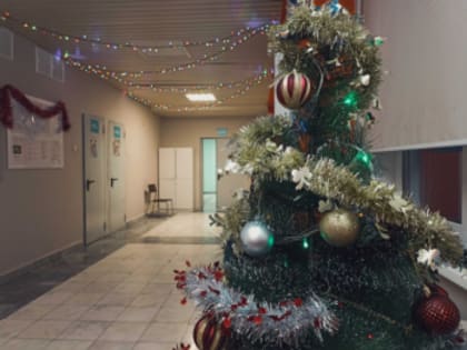 Предновогодние хлопоты повышают иммунитет! Атмосфера праздника радует пациентов свердловских больниц