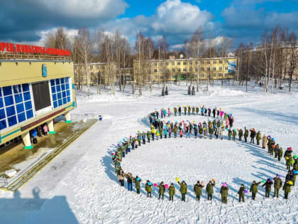 В Свободном прошел флешмоб, посвященный 8 марта