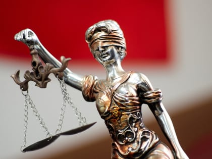 Суд выселил семью с маленьким ребенком из единственного жилья в Екатеринбурге