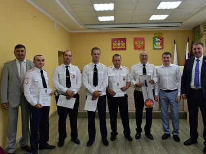 Глава округа поздравил с профессиональным праздником сотрудников ГИБДД