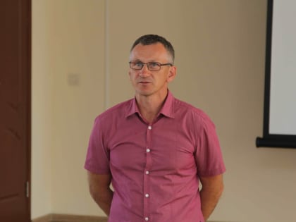 Центр общения старшего поколения: встреча с прославленным мотогонщиком