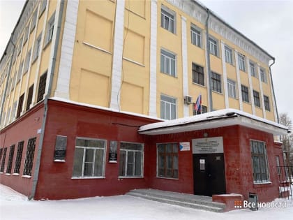 32-я школа в ожидании строителей. Прогуливаемся по коридорам здания, которое скоро будет не узнать
