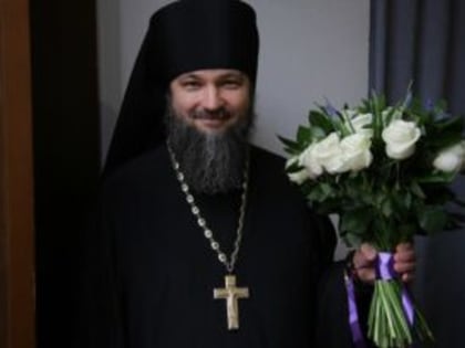 «Радость от того, что святыня с нами»: игумен Флавиан (Матвеев) о празднике Крестовоздвижения