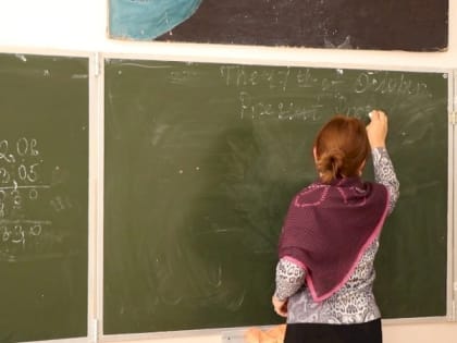 Из-за морозов школьников в свердловском городе отправили на дистант