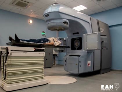 «Мечтаем оперировать с Да Винчи»: главврач челябинского Центра онкологии рассказал о достижениях и трудовых буднях