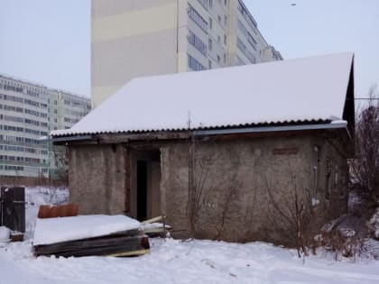 Разрушающийся домик за «Каменными цветками» никто не захотел покупать