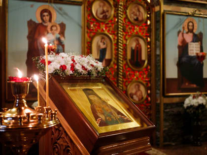 В престольный праздник храма священномученика Аркадия, епископа Екатеринбургского, митрополит Евгений возглавил Божественную литургию