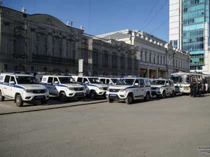 В центре Екатеринбурга полиция устроила облаву на пьяных и дебоширов