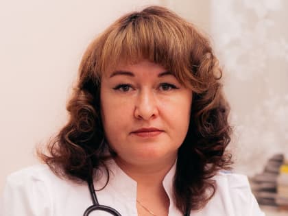 «Самый большой стимул работать — любовь к людям». Фельдшер РГБ Анна Екимовских 26 лет лечит пациентов. Почему ей это нравится