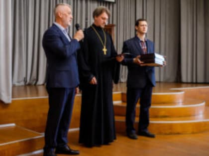 «Поддержка священников неоценима»: Василий Обухов о военном духовенстве в рядах Вооруженных Сил