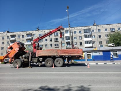 В Краснотурьинске продолжается масштабная модернизация сетей уличного освещения