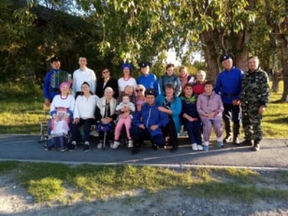 У школы п. Судоверфь прошел концерт