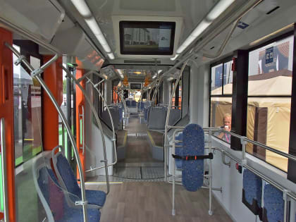 Трехсекционный трамвай вышел на линию Екатеринбург – Верхняя Пышма