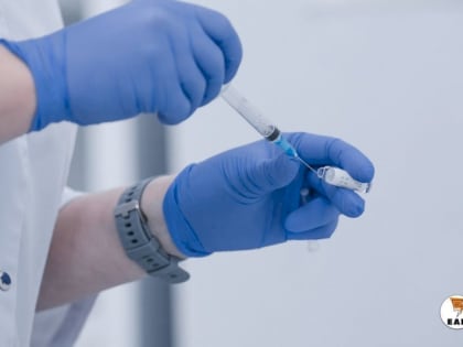 Срок годности вакцины от коронавируса увеличили до 18 месяцев
