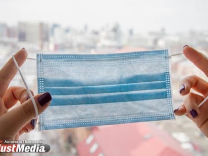 Врачи вновь рекомендуют свердловчанам носить маски