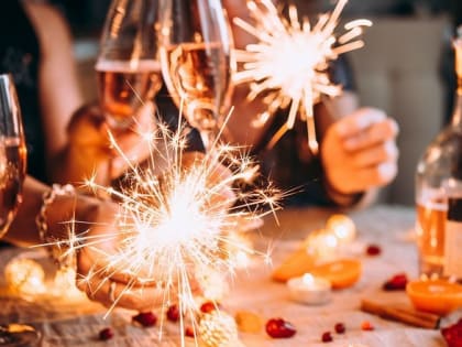 Россиянам сообщили об опасности новогодних корпоративов