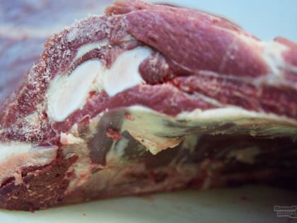 Заражённую сальмонеллой свинину обнаружили в Свердловской области