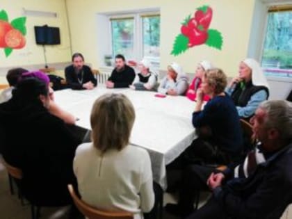 «Людям нужна поддержка»: сотрудники Православной службы милосердия побывали в качестве добровольцев во Владикавказской епархии