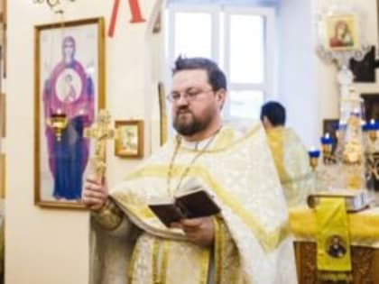 «Апостол Павел призывает нас не только непрестанно молиться, но и радоваться»: священник Илия Александров о Рождественском посте
