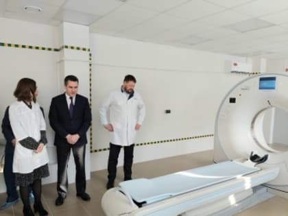 В Первоуральской больнице торжественно открыли новый кабинет с 32-срезовым аппаратом КТ
