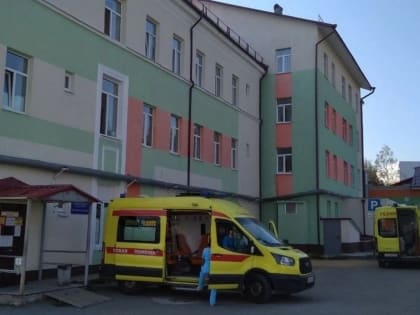 Врачи вернули возможность ходить 100-летней пациентке из Верхней Пышмы с тяжелой травмой бедра