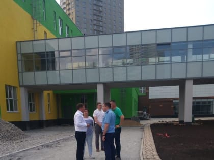На Широкой речке в Екатеринбурге завершается строительство нового образовательного центра