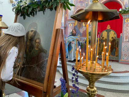 Храм во имя Казанской иконы Божией Матери на Химмаше отметил престольный праздник