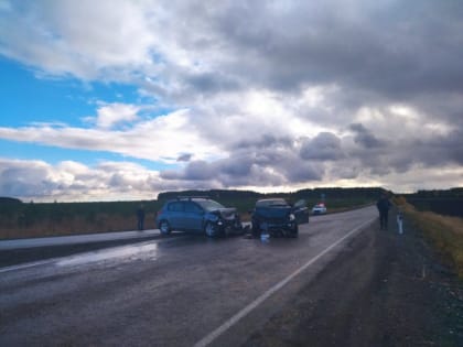 В ДТП на двуреченском повороте вновь пострадали водители и пассажиры