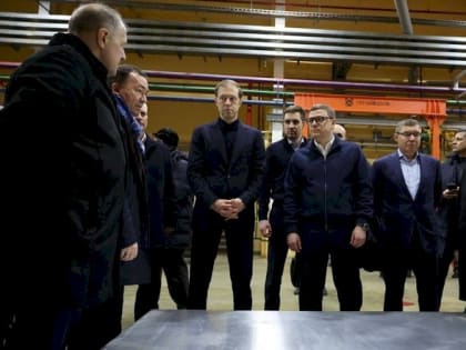 Вице-премьера Мантурова поблагодарили за индивидуальный подход к уральским заводам