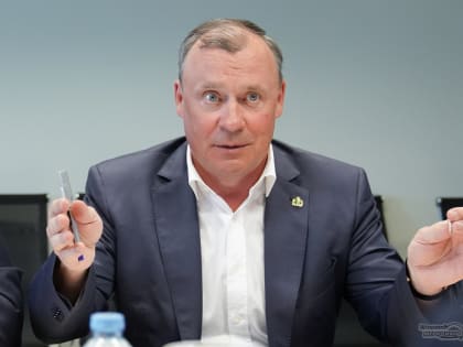 Мэр Екатеринбурга предложил наградить званием почётного гражданина сразу четверых жителей