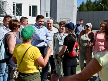 В День пенсионера на фестивале «Новоуральское долголетие» Евгений Куйвашев рассказал о новых мерах поддержки пожилых свердловчан