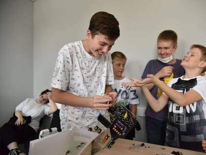 ВЦИОМ: треть россиян отрицательно относится  к детским видеоблогам.