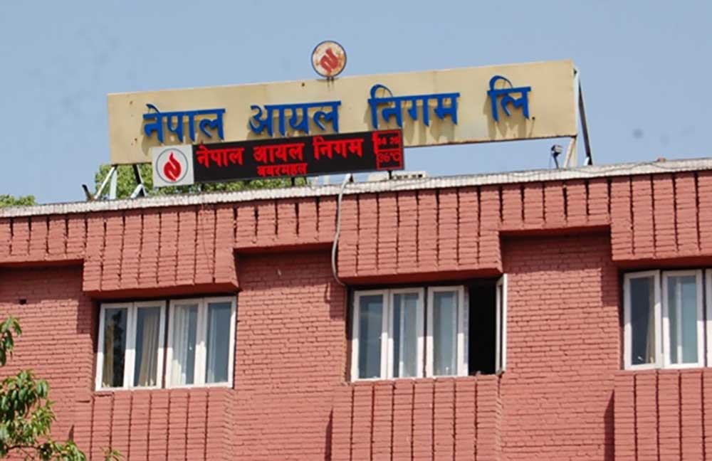 भारतबाट इन्धनको भाउ बढेर आयो, नेपालमा तत्काल नबढ्ने 1