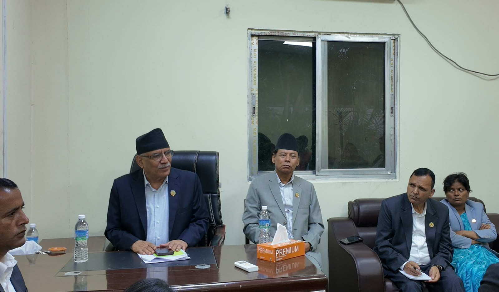 प्राकृतिक विपदमा उद्धार र पुनर्निर्माणमा जुट्ने नेकपा संसदीय दलको निर्णय, सांसदहरू क्षेत्रमा जाने 1