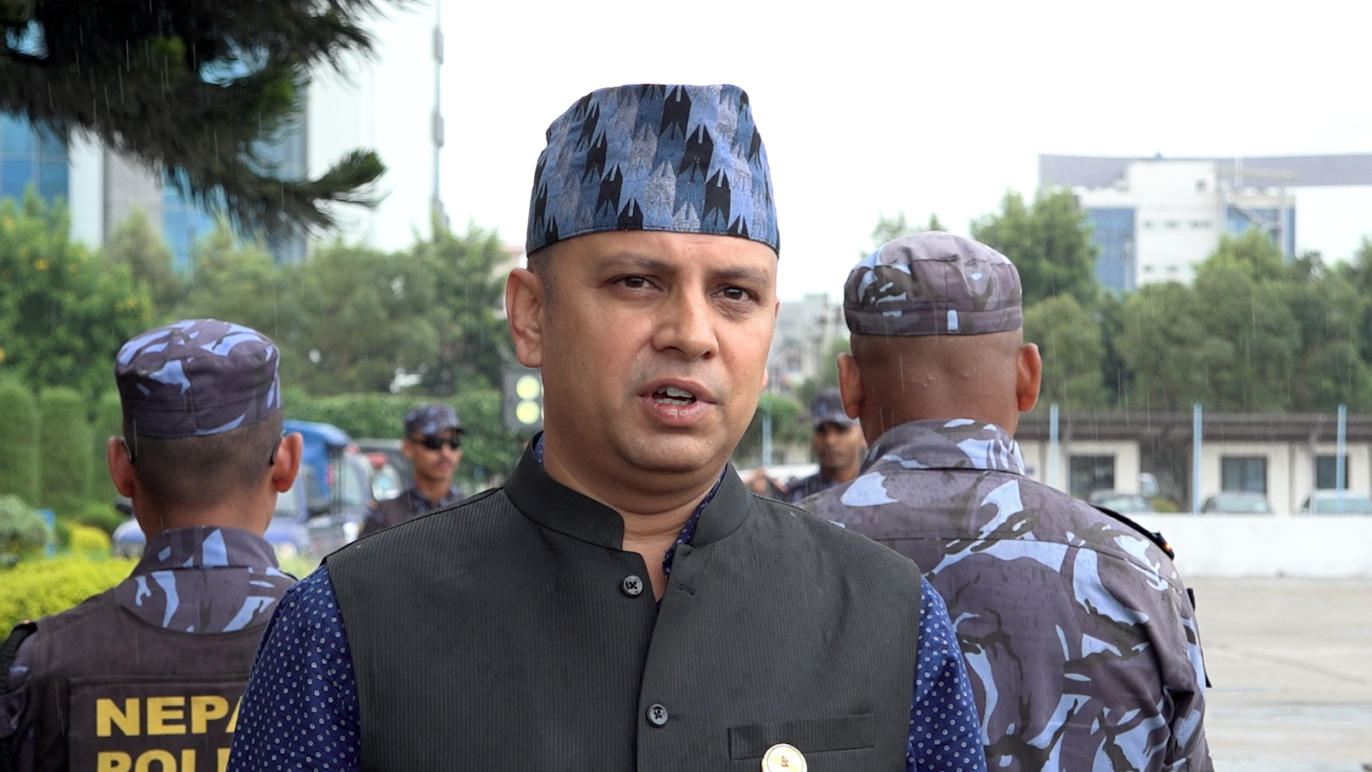म्यादी प्रहरीको कपडा खरिद विवाद अध्ययन गर्न मनिष झाको संयोजकत्वमा ९ सदस्यीय समिति गठन 1