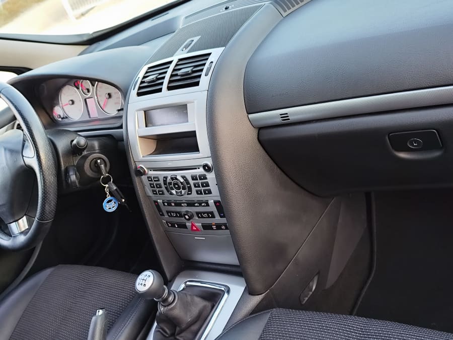 Peugeot 407