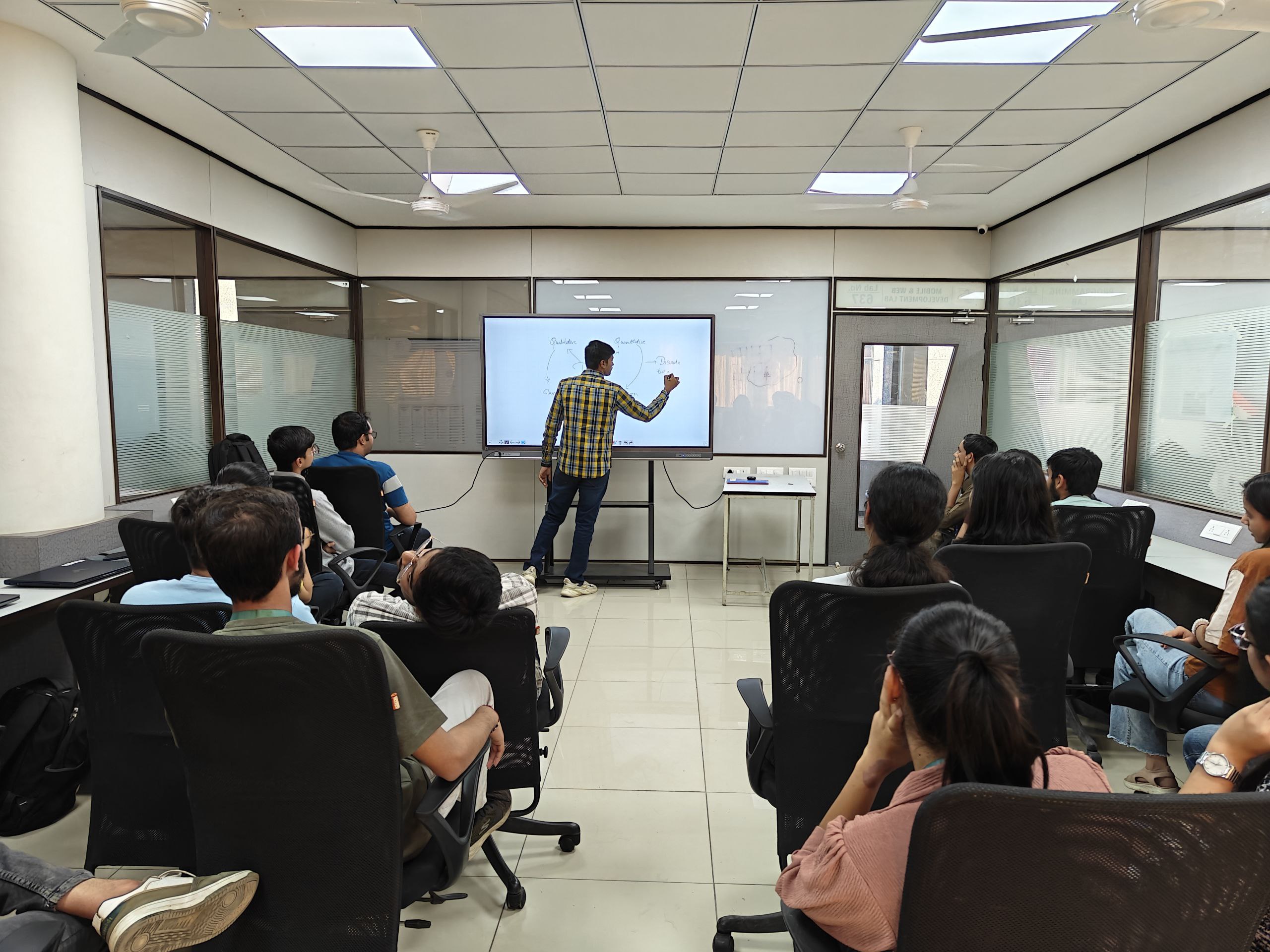 Peer-to-Peer Learning Sessions on Machine Learning