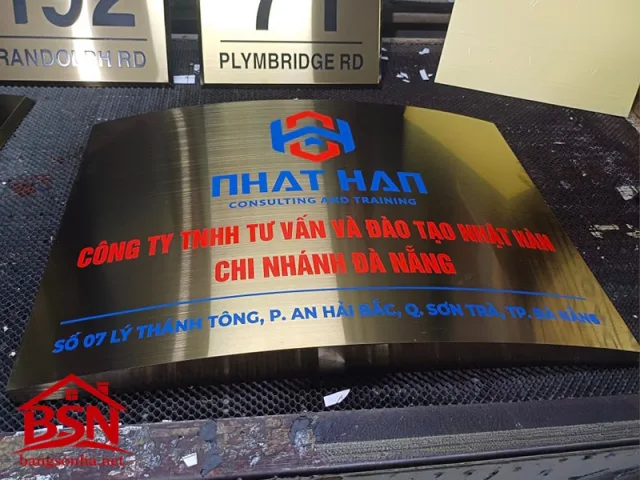 Bảng tên công ty Inox sang trọng hiện đại bền đẹp giá rẻ thi công nhanh