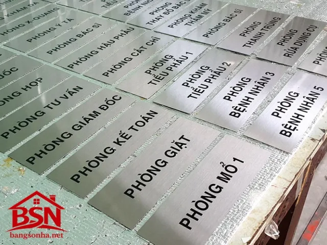 Bảng tên phòng Alu hiện đại cao cấp đẹp uy tín bền bỉ cho nhiều nhu cầu sử dụng