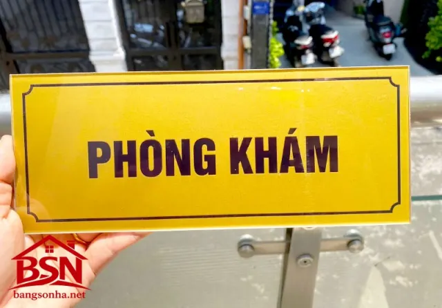 Bảng tên phòng Mica giá rẻ đẹp cao cấp bền chắc thi công nhanh hiện đại