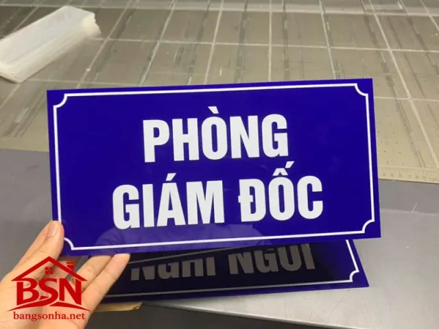Bảng tên phòng Mica hiện đại đẹp sang trọng thi công nhanh bền lâu