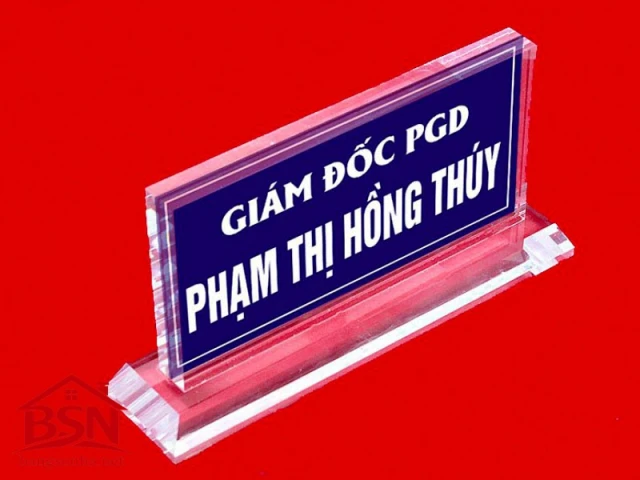 Bảng tên để bàn đẹp bền hiện đại uy tín cao cấp dùng cho nhiều nhu cầu