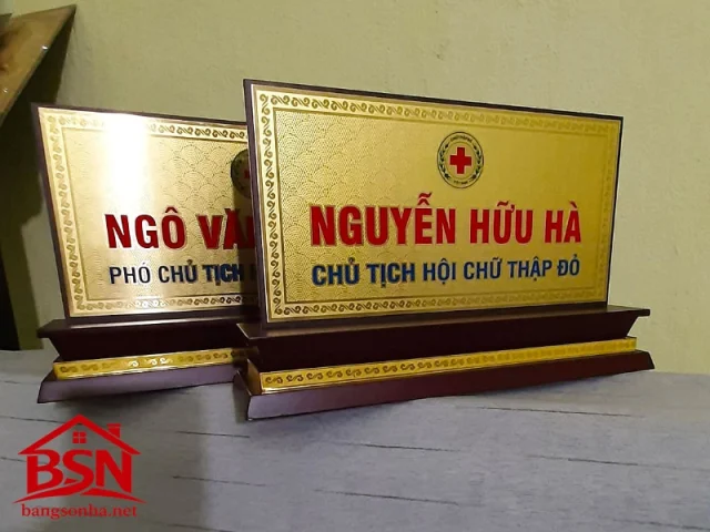 Bảng tên để bàn đẹp hiện đại cao cấp giá rẻ bền chắc và thi công nhanh