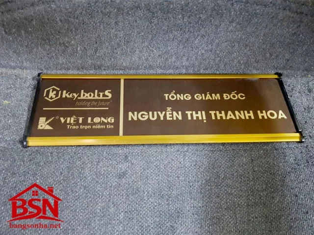 Bảng tên chức danh Mica đẹp sang trọng thi công nhanh uy tín bền chắc cho văn phòng chuyên nghiệp