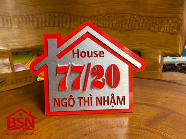 bảng số nhà hình ngôi nhà Chữ nổi có tính thẩm mỹ lâu dài