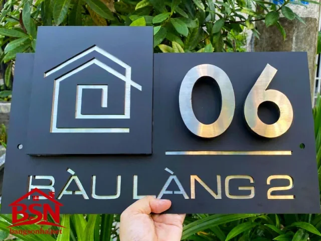 Bảng số nhà inox chữ nổi đẹp cho mặt tiền nhà phố sang trọng