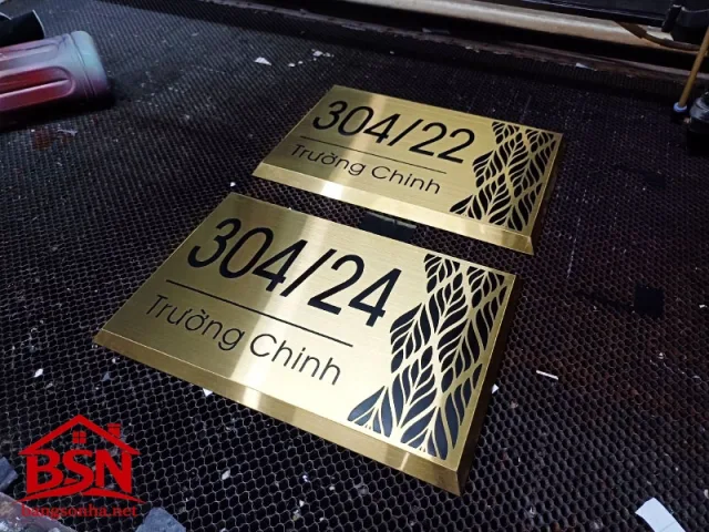 Bảng số nhà inox in UV giá rẻ uy tín cho nhu cầu làm mới